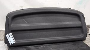 Gebruikte Hoedenplank Renault Captur (2R) 1.2 TCE 16V EDC Prijs € 105,00 Margeregeling aangeboden door Autodemontagebedrijf van Boxtel