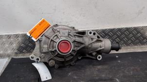 Begagnade Främre differential Landrover Range Rover Velar (LY) 2.0 16V P300 AWD Pris € 698,25 Marginaltabell erbjuds av Autodemontagebedrijf van Boxtel