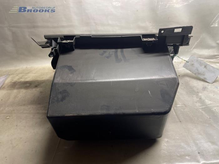 Handskfack från en Ford C-Max (DM2) 1.6 16V 2010