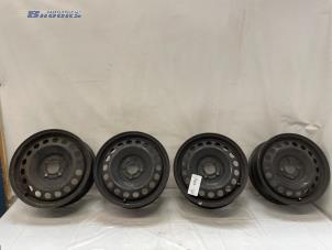 Usagé Kit jantes Renault Kangoo Express (FW) 1.5 dCi 90 FAP Prix € 75,00 Règlement à la marge proposé par Autobedrijf Brooks