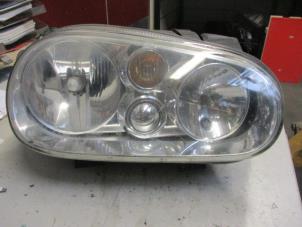 Begagnade Strålkastare, höger Volkswagen Golf IV (1J1) 1.9 SDI Pris € 20,00 Marginaltabell erbjuds av Autobedrijf Brooks