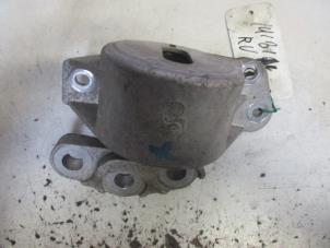 Używane Wspornik silnika Alfa Romeo MiTo (955) 1.3 JTDm 16V Eco Cena € 25,00 Procedura marży oferowane przez Autobedrijf Brooks