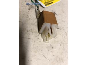 Używane Przekaznik Ssang Yong Korando Cabrio (KJ) 2.3 TD Cena € 10,00 Procedura marży oferowane przez Autobedrijf Brooks