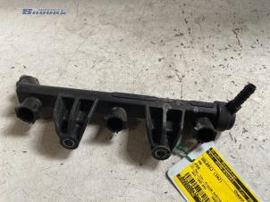 Begagnade Bränsleinsprutningsmunstycke Volkswagen Fox (5Z) 1.2 Pris € 10,00 Marginaltabell erbjuds av Autobedrijf Brooks