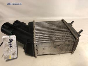 Gebruikte Intercooler Renault Scénic I (JA) 1.9 dTi Prijs € 37,50 Margeregeling aangeboden door Autobedrijf Brooks
