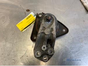 Gebruikte Motorsteun Hyundai i30 (FD) 1.4 CVVT 16V Prijs € 30,00 Margeregeling aangeboden door Autobedrijf Brooks