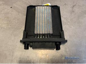 Begagnade Värmeelement Landrover Range Rover Evoque (LVJ/LVS) 2.2 eD4 16V 5-drs. Pris € 50,00 Marginaltabell erbjuds av Autobedrijf Brooks