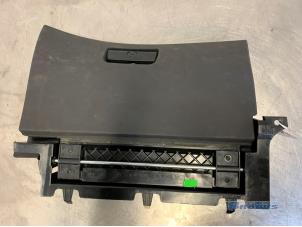 Gebruikte Dashboardkastje BMW 3 serie Touring (E46/3) 320i 24V Prijs € 30,00 Margeregeling aangeboden door Autobedrijf Brooks