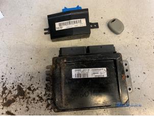 Begagnade Dator, motorstyrning Renault Twingo Pris € 100,00 Marginaltabell erbjuds av Autobedrijf Brooks