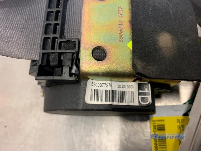 Främre säkerhetsbälte, höger från en Renault Megane II (BM/CM) 1.6 16V 2003