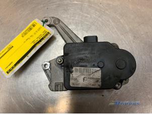 Używane Silnik nastawnika kolektora Opel Vectra C GTS 1.9 CDTI 16V Cena € 55,00 Procedura marży oferowane przez Autobedrijf Brooks