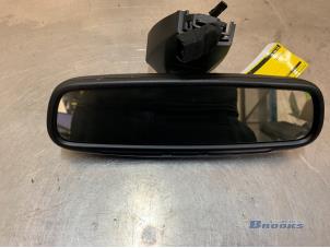 Gebruikte Spiegel binnen Lancia Delta (844) 1.6 D Multijet 16V 120 Prijs € 100,00 Margeregeling aangeboden door Autobedrijf Brooks