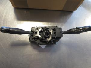 Gebruikte Combischakelaar Stuurkolom Mazda 323 C (BG13/83) 1.6i LX,GLX 16V Prijs € 10,00 Margeregeling aangeboden door Autobedrijf Brooks