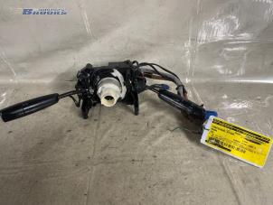 Gebruikte Combischakelaar Stuurkolom Mazda 323 C (BA13) 1.5i 16V Prijs € 10,00 Margeregeling aangeboden door Autobedrijf Brooks