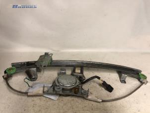 Begagnade Motor, dörrfönster Daewoo Espero 2.0 CD Pris € 35,00 Marginaltabell erbjuds av Autobedrijf Brooks