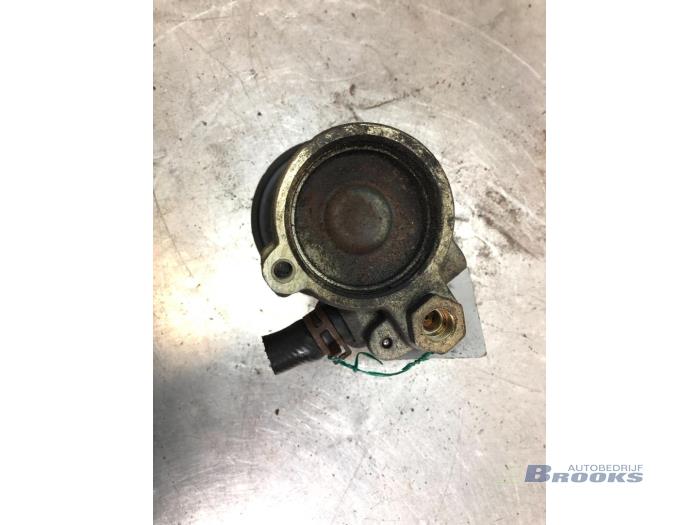 Servostyrningspump från en Renault Megane Coupé (DA) 1.6i 1998