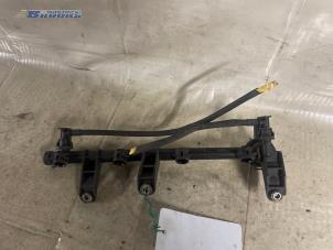 Begagnade Bränsleinsprutningsmunstycke Renault Megane Coupé (DA) 1.6i Pris € 10,00 Marginaltabell erbjuds av Autobedrijf Brooks