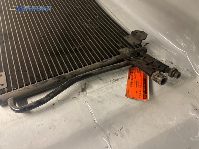 AC-kylare från en Mercedes-Benz Sprinter 3t (903) 316 CDI 20V 2002