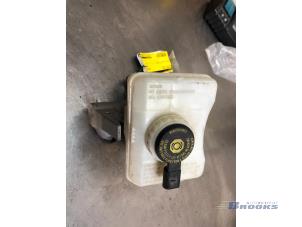 Gebruikte Hoofdremcilinder Audi A5 Sportback (8TA) 2.0 TFSI 16V Prijs € 75,00 Margeregeling aangeboden door Autobedrijf Brooks