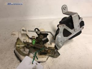 Begagnade Dörrmekanism, 4-dörrars, höger bak Mitsubishi Galant Pris € 10,00 Marginaltabell erbjuds av Autobedrijf Brooks