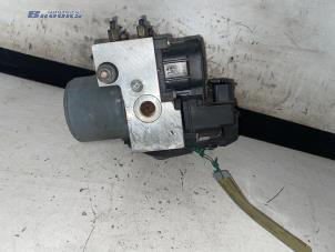 Begagnade ABS-pump Nissan Patrol Pris € 62,50 Marginaltabell erbjuds av Autobedrijf Brooks