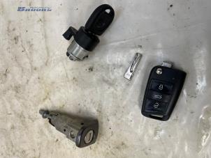 Begagnade Låsuppsättning Seat Ibiza ST (6J8) 1.0 EcoTSI 12V Pris € 35,00 Marginaltabell erbjuds av Autobedrijf Brooks