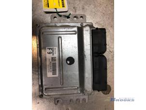 Używane Komputer sterowania silnika Nissan Note (E11) 1.4 16V Cena € 100,00 Procedura marży oferowane przez Autobedrijf Brooks