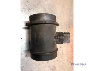 Gebruikte Luchtmassameter Landrover Range Rover III (LM) 4.4 V8 32V Prijs € 40,00 Margeregeling aangeboden door Autobedrijf Brooks