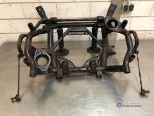Gebruikte Subframe Landrover Range Rover III (LM) 4.4 V8 32V Prijs € 600,00 Margeregeling aangeboden door Autobedrijf Brooks