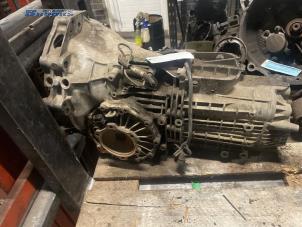 Gebruikte Versnellingsbak Audi A6 Avant (C4) 2.6 V6 Prijs € 250,00 Margeregeling aangeboden door Autobedrijf Brooks