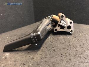 Begagnade Oljepump Volvo V50 (MW) 1.8 16V Pris € 50,00 Marginaltabell erbjuds av Autobedrijf Brooks