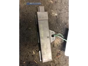 Begagnade Antenn (diverse) BMW 3 serie (F30) 320d 2.0 16V EfficientDynamicsEdition Pris € 15,00 Marginaltabell erbjuds av Autobedrijf Brooks