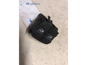 Begagnade Flerfunktionsbrytare, fönster Volkswagen Sharan (7M8/M9/M6) 2.8 VR6 Syncro Pris € 10,00 Marginaltabell erbjuds av Autobedrijf Brooks