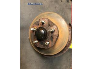 Begagnade Spindel, höger fram Hyundai H-150 2.5 D Pris € 15,00 Marginaltabell erbjuds av Autobedrijf Brooks