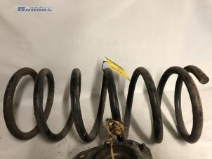 Begagnade Främre fjäderskruv Fiat Ducato Pris € 10,00 Marginaltabell erbjuds av Autobedrijf Brooks