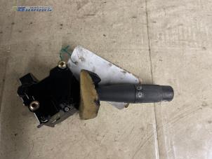 Begagnade Indikatorbrytare Peugeot 205 II (20A/C) 1.1 GE,GL,XE,E,Junior,Accent Pris € 10,00 Marginaltabell erbjuds av Autobedrijf Brooks