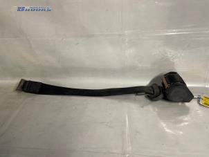 Begagnade Bakre säkerhetsbälte, höger Opel Calibra 2.0i 16V Pris € 10,00 Marginaltabell erbjuds av Autobedrijf Brooks