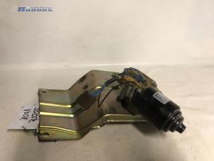 Begagnade Främre torkarmotor Hyundai H-100 2.5 Diesel Pris € 10,00 Marginaltabell erbjuds av Autobedrijf Brooks