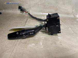 Używane Przelacznik kierunkowskazu Hyundai Sonata Cena € 10,00 Procedura marży oferowane przez Autobedrijf Brooks