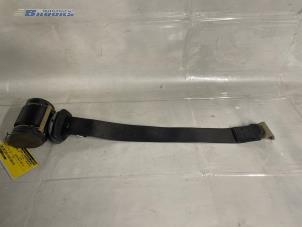 Begagnade Bakre säkerhetsbälte, vänster Opel Calibra 2.0i 16V Pris € 10,00 Marginaltabell erbjuds av Autobedrijf Brooks