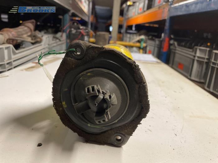 Stötdämparstång, höger bak från en Audi A4 (B5) 1.6 1995