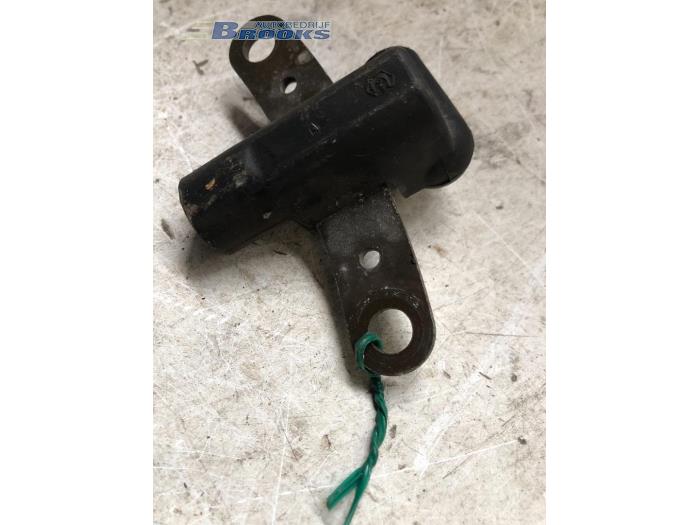 TDC-sensor från en Renault Kangoo Express (FC) 1.5 dCi 80 2004