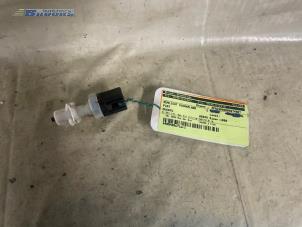 Begagnade Bromsljusbrytare Fiat Ducato (230/231/232) 2.8 D Pris € 5,00 Marginaltabell erbjuds av Autobedrijf Brooks