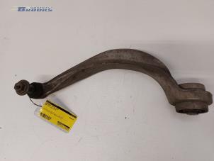 Gebruikte Draagarm rechts-voor Audi A8 (D4) 4.2 TDI V8 32V Quattro Prijs € 85,00 Margeregeling aangeboden door Autobedrijf Brooks