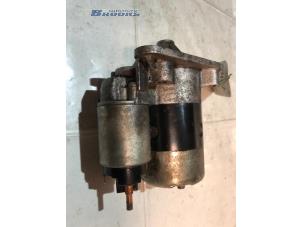 Używane Rozrusznik Renault Clio II (BB/CB) 1.6 RN, RT Cena € 20,00 Procedura marży oferowane przez Autobedrijf Brooks