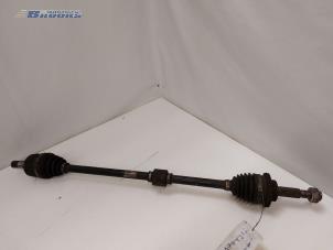 Begagnade Drivaxel, höger fram Chevrolet Spark (M300) 1.0 16V Bifuel Pris € 20,00 Marginaltabell erbjuds av Autobedrijf Brooks