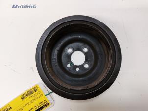 Gebruikte Krukas Poelie Volkswagen Caddy III (2KA,2KH,2CA,2CH) 2.0 SDI Prijs € 10,00 Margeregeling aangeboden door Autobedrijf Brooks