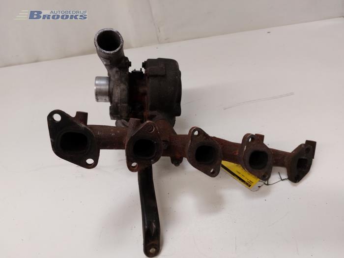 Turbo från en Saab 9-3 I (YS3D) 2.2 TiD Kat. 2002