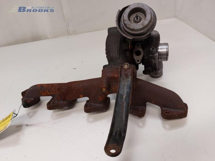 Turbo från en Saab 9-3 I (YS3D) 2.2 TiD Kat. 2002