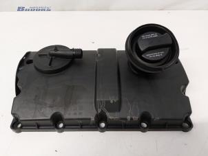 Gebruikte Kleppendeksel Volkswagen Caddy III (2KA,2KH,2CA,2CH) 1.9 TDI Prijs € 20,00 Margeregeling aangeboden door Autobedrijf Brooks